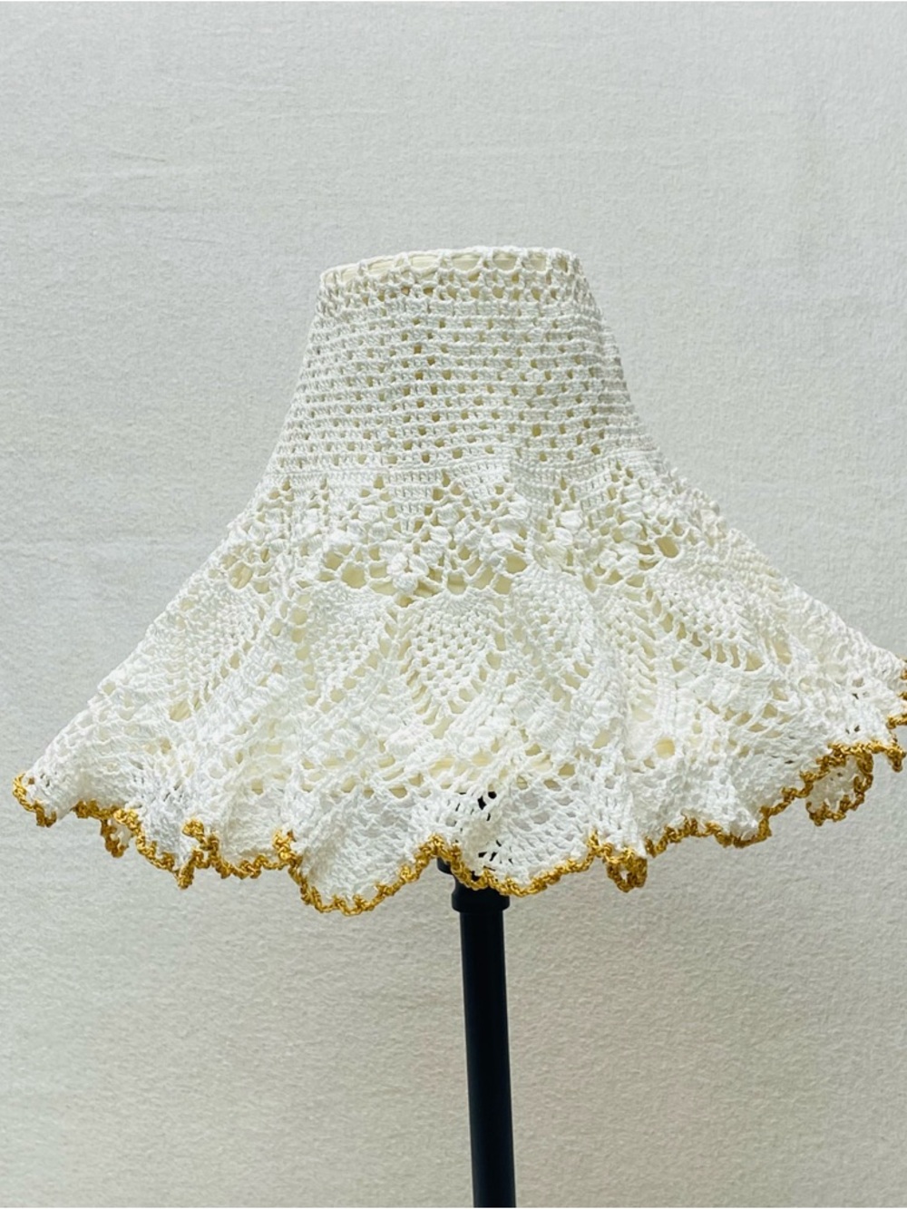Hand Crocheted Ivory Lampshade Cover W/ Gold Trim Scalloped Edge Cottagecore REA